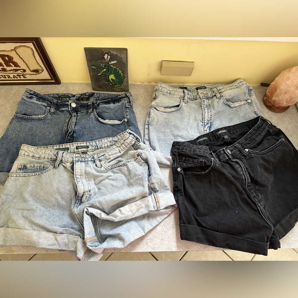 Size 12R Wild Fable cuffed jean shorts